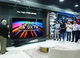 شاشة هايسنز 116 بوصة 116UX