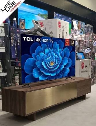 شاشة  TCL 32S5K